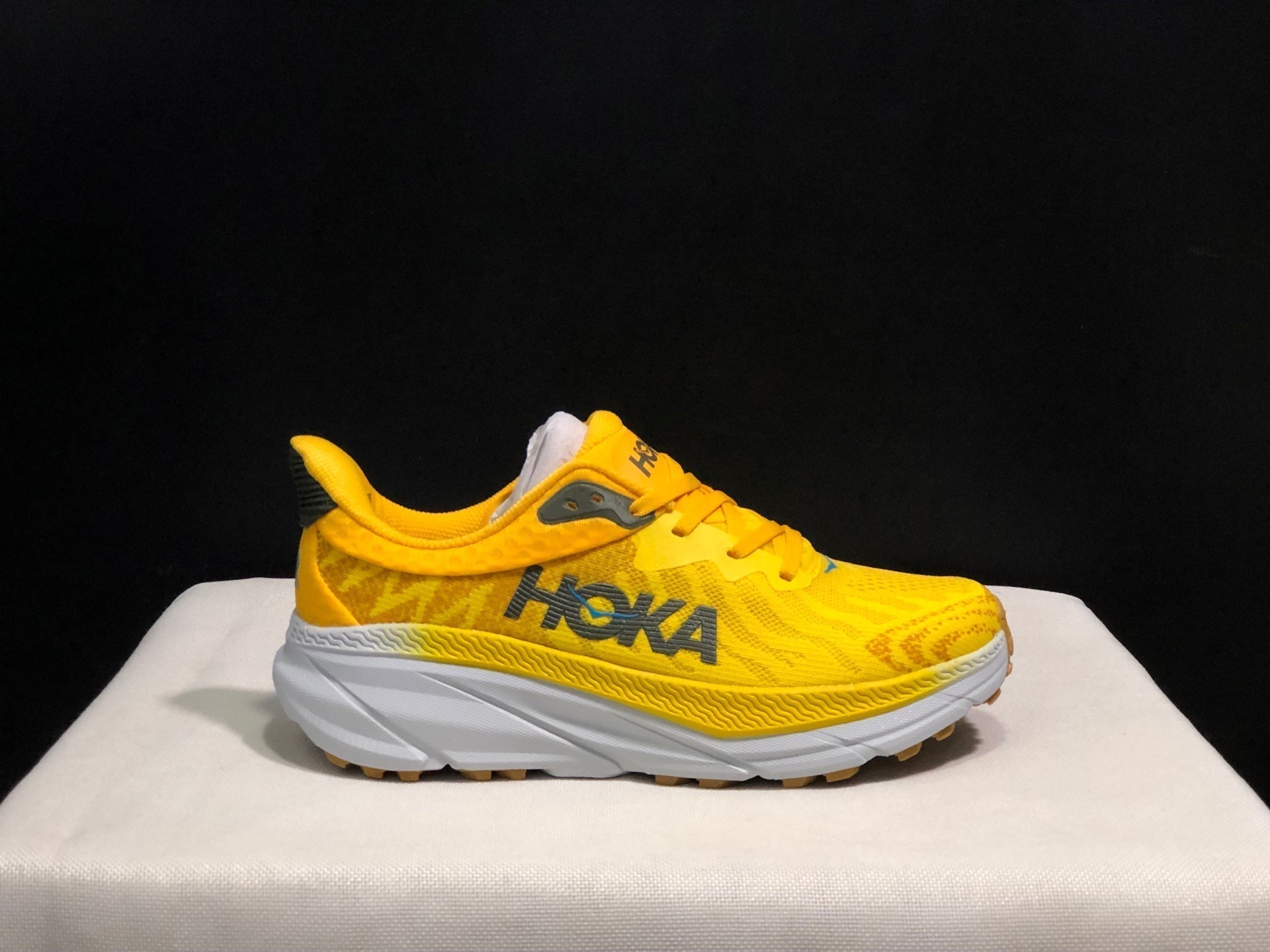 HOKA
