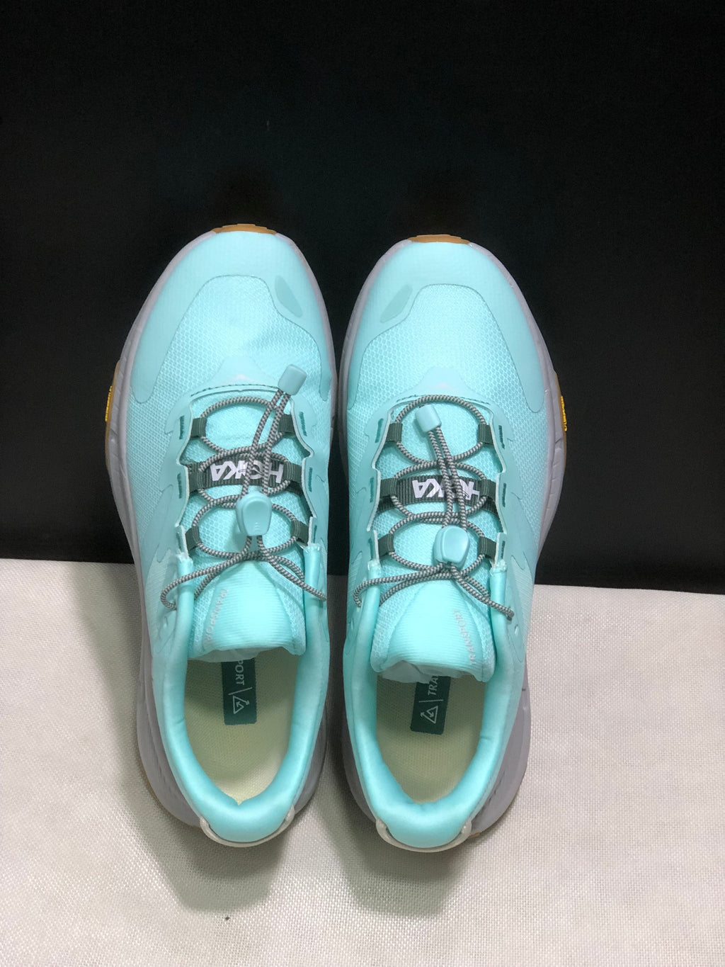HOKA ONE ONE SKYFLOW